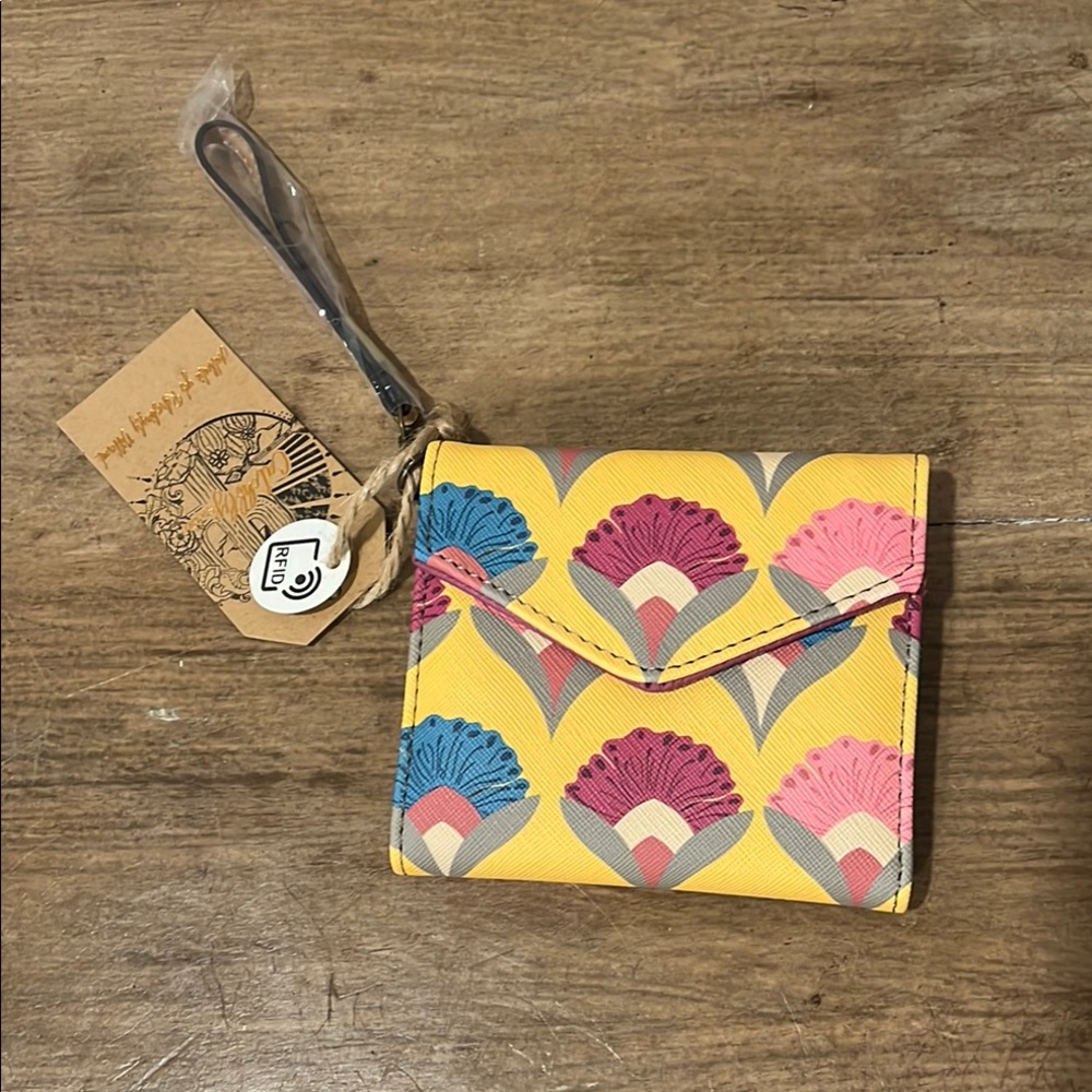 Catchfly Fan Pattern Colorful Wallet with Wrist Strap